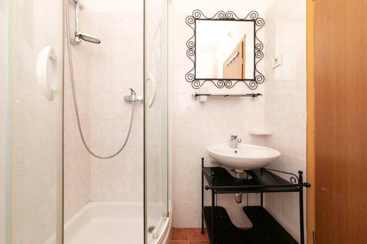Studio Apartment Vrsar Exterior photo